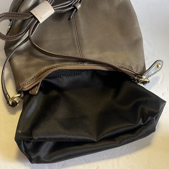 COACH Ashley leather mini crossbody bag - Picture 4 of 10